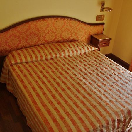 Hotel Valdaso Pedaso Ngoại thất bức ảnh